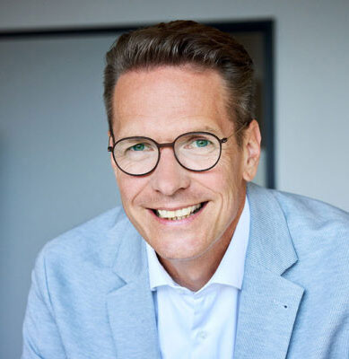 Ein Portrait von dem Vorstandsvorsitzender der DEVK: Michael Knaup