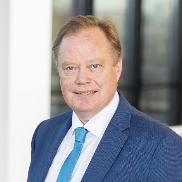 Portrait: Olaf Nohren, Vorstand der DEVK Rechtsschutz-Versicherungs-AG